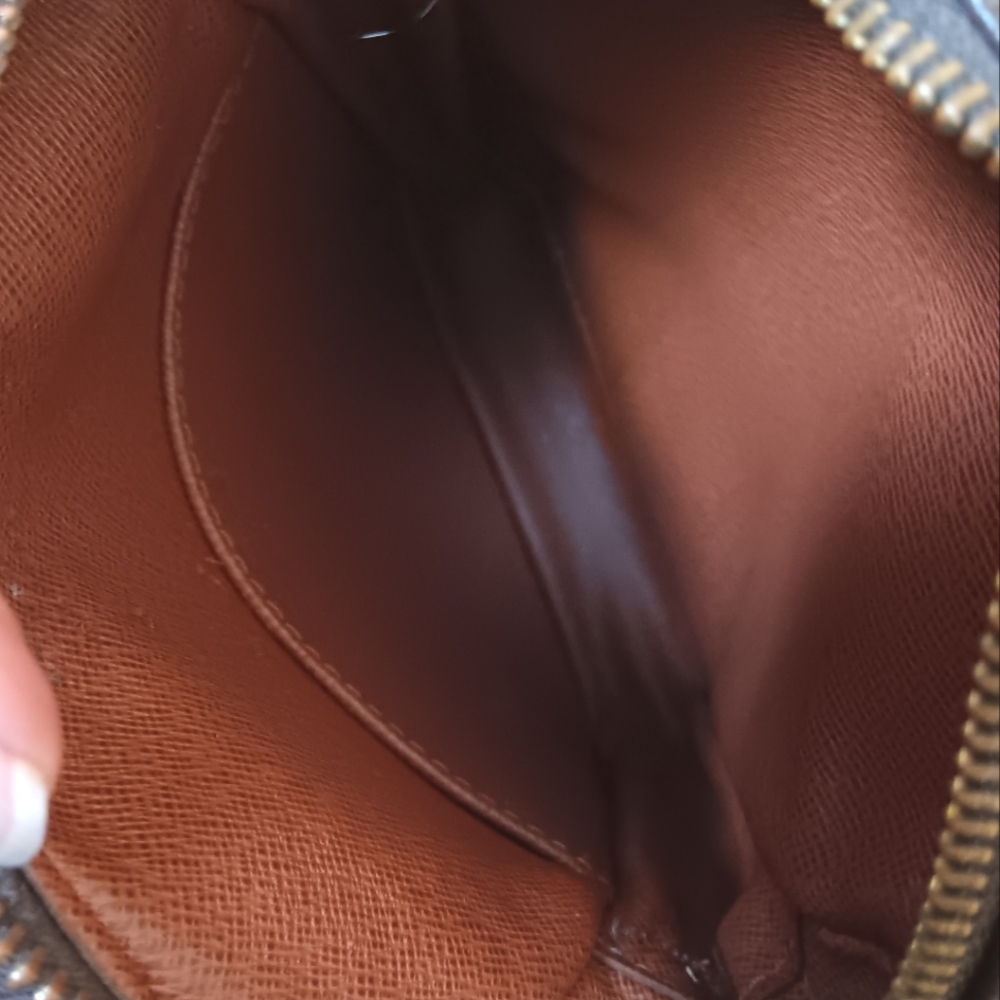 Louis Vuitton ✨️Danube PM Monogram Crossbody Bag UNISEX - Picture 11 of 17